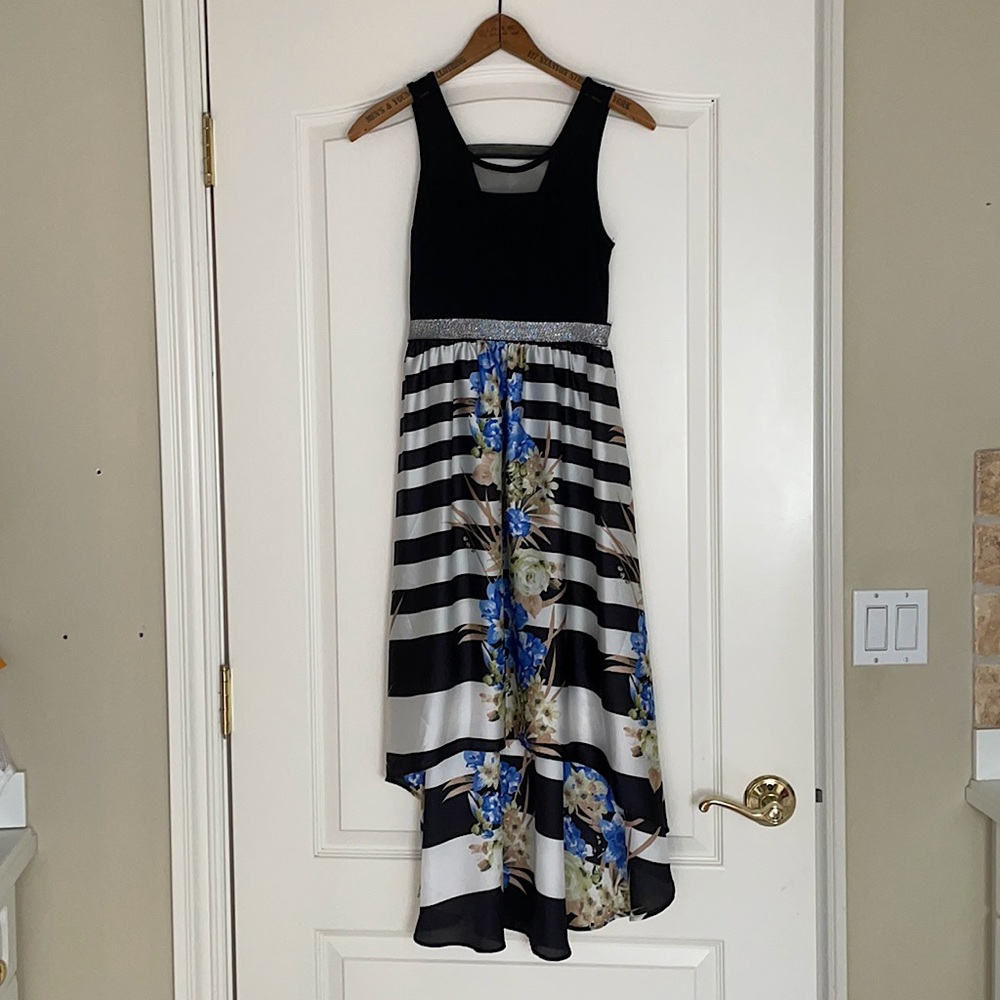 Girl’s Semi Formal Dress - Size 12